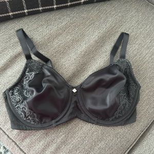 Breezies Everyday Elegance Underwire Support Bra